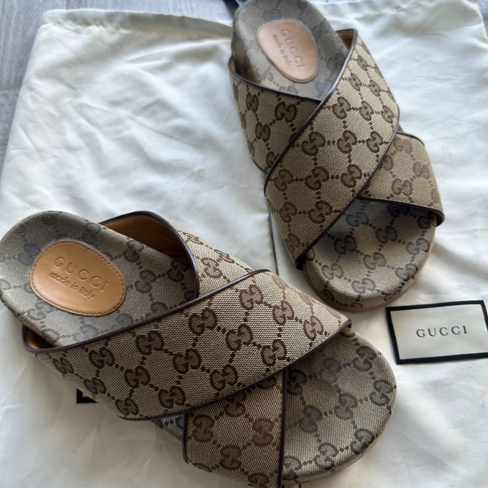 Gucci Men’s GG Slide Sandals